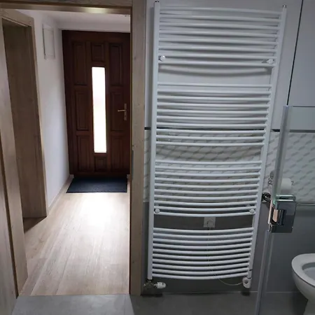 U Mňa Doma, Bez Bariér Apartamento Lucatin